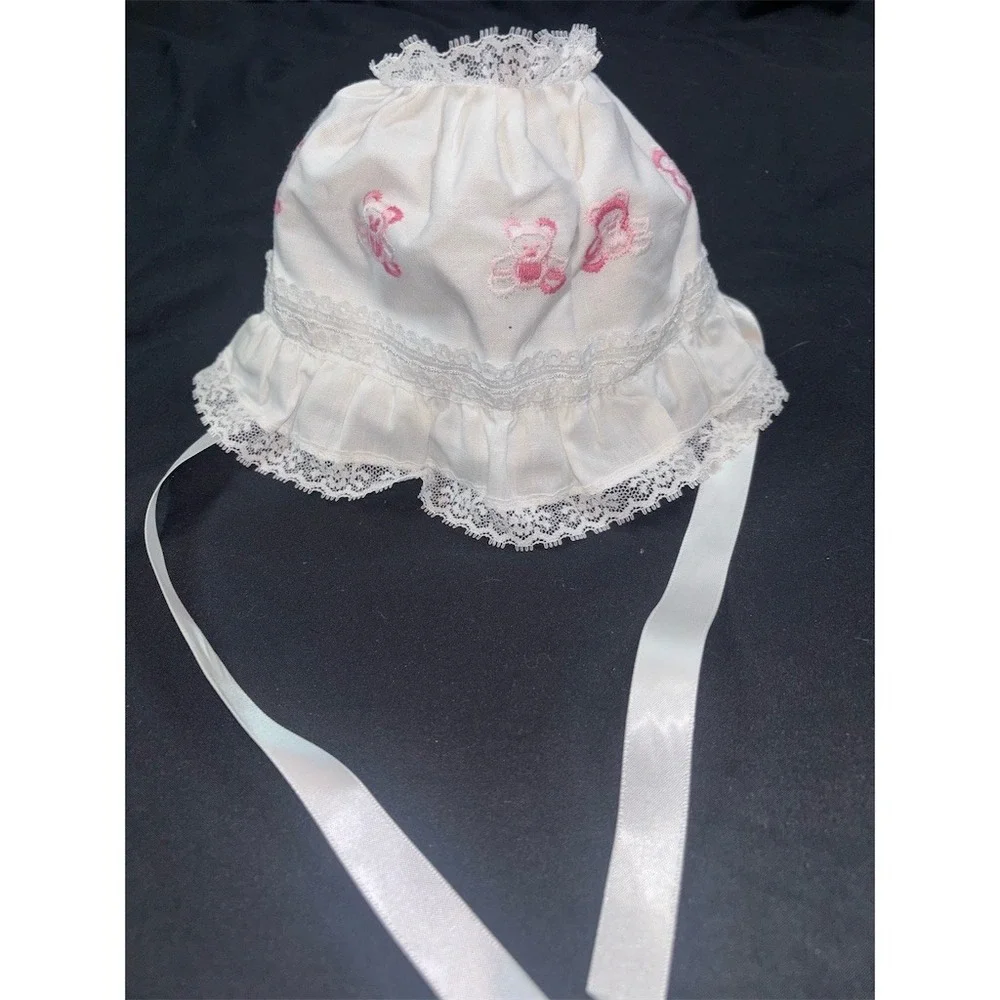 Feltman Bros Vtg Baby Bonnet White Pink embroidered Teddy Bear Lace Ribbon Tie